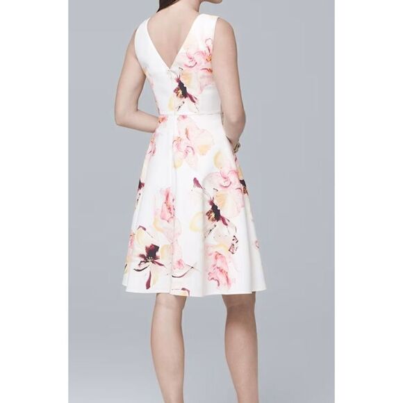 White House Black Market Women’s White Size 4 Exploded Floral Fit-And-Flare Dres - Picture 5 of 5